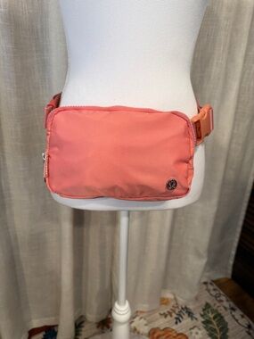 Lululemon Belt Bag / Waist Pack – Coral Peach One Size